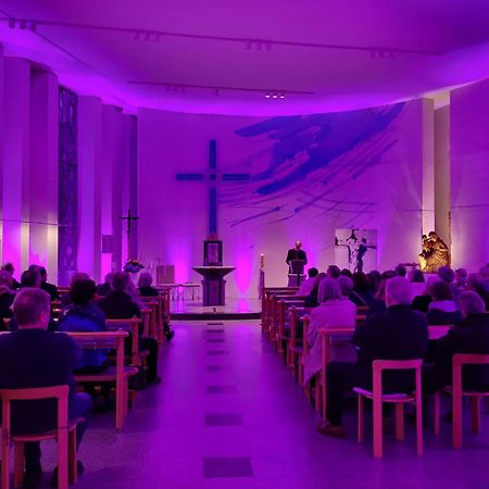 פסאו Spectrum Kirche Exerzitien-Und Bildungshaus Auf Mariahilf מראה חיצוני תמונה