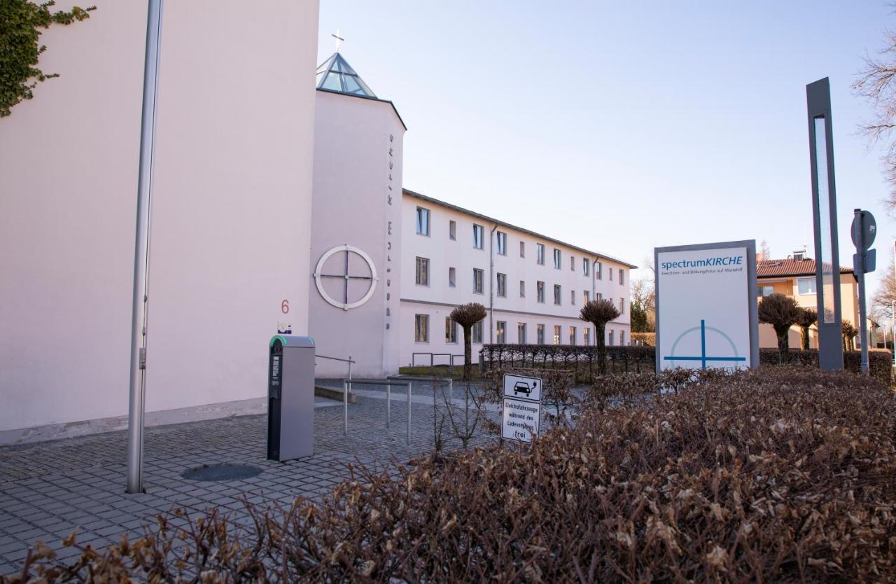 פסאו Spectrum Kirche Exerzitien-Und Bildungshaus Auf Mariahilf מראה חיצוני תמונה